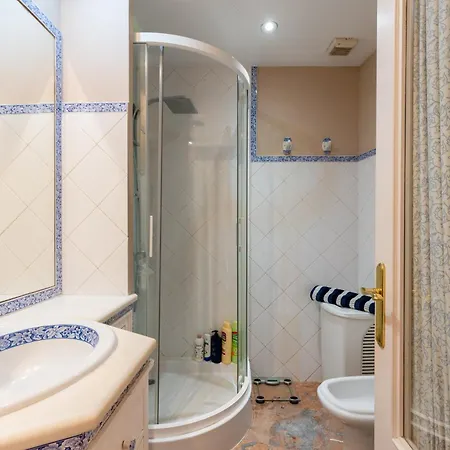 Penthouse!!! Center Of Seville!!! 2 Bedroom + 2 Bath!!! Apartamento